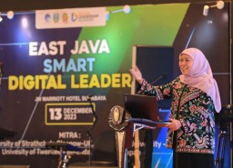 Tutup Pelatihan Digital Leadership Academy, Gubernur Khofifah Harap Adanya Integrasi Sistem Pelayanan Publik Dalam Satu Portal Aplikasi
