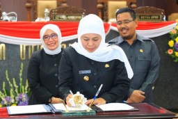 Dok, Raperda RTRW Jatim Tahun 2023-2043 Disetujui
