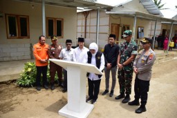 Gubernur Khofifah Resmikan Huntap Kampung Indah Permai Korban Longsor Trenggalek