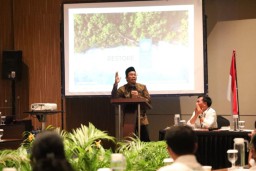 Bupati Sidoarjo Ingatkan DLHK Pentingnya Pengelolaan Sampah Pasar