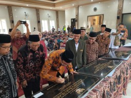 Bupati Muhdlor Resmikan Gedung Barokah LDII Seruni Gedangan