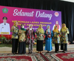 Peserta PKN Dikenalkan Produk IKM Sidoarjo