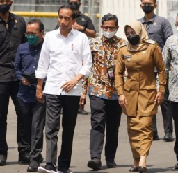 Antusiasme Masyarakat Mojokerto Sambut Presiden Jokowi