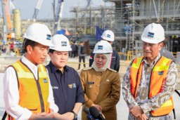 Presiden Jokowi Tinjau Progres Pembangunan Smelter Freeport dan Groundbreaking Pabrik Foil Tembaga di Gresik