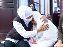 Sat Set, Pemprov Jatim Beri Pengobatan Gratis dan Santunan Korban Meninggal Rp 10 Juta