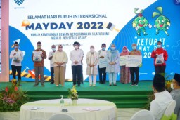 Wagub Emil Dampingi Menaker Ri, Peringati 'Ketupat Mayday' di MAS