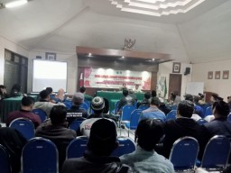 Masyarakat Desa Pesanggrahan Kota Batu Dibekali Edukasi Hukum