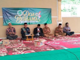 MUI, PPK Panwascam, Forkopimcam Kebomas Gelar Doa Pemilu Damai