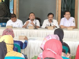 Warga Purworejo Blitar Dilatih Keterampilan Budidaya Sayur Gambas