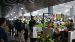 Selama 24 Jam, Aktifitas Pasar Wisata Bojonegoro Tak Pernah Henti