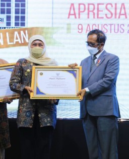 Pemprov Jatim Borong Penghargaan di LAN RI Award 2022