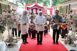 Gubernur Khofifah Resmikan SMAN 1 Taruna Madani dan Wisma SMAN 2 Taruna Bhayangkara Provinsi Jatim