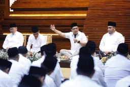 Gelar Tausyiah dan Doa Bersama, Pj Gubernur Adhy : Moment Penting Merajut Kebersamaan dan Kekompakan Antar OPD