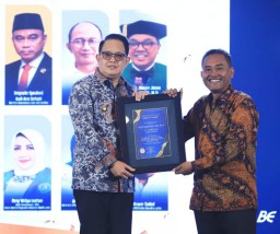 Pj Gubernur Adhy Paparkan Empat Indikator Keberhasilan Pemilu 2024 di Jatim