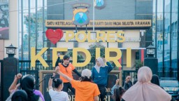 Ratusan Masyarakat Ikuti Senam Sehat Bareng Polres Kediri