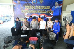 Ditpolairud Polda Jatim Amankan Dua Pelaku Sindikat Penjualan Satwa Dilindungi