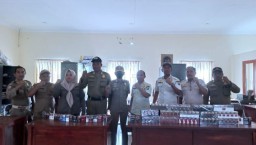 Satpol PP Amankan Puluhan Jenis Rokok Tanpa Cukai