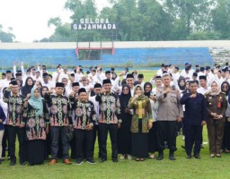 Bupati Mojokerto Minta Anggota PPS Bekerja Profesional