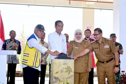 Presiden Jokowi Resmikan Pasar Induk Among Tani Batu, Gubernur Khofifah Optimis Akan Ungkit Geliat Ekonomi Kota Wisata Batu dan Jatim