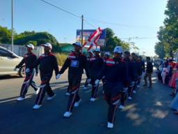 Meriahkan HUT ke 77, Pemuda Putra - Putri Jalan Merapi Ikuti Lomba Gerak Jalan