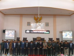 DPRD Sampang Gelar Rapat Paripurna Mendengarkan Pidato Kenegaraan Presiden RI