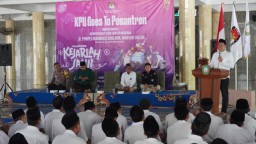 KPU Ajak Santri Mambaus Solihin Nobar Film Kejarlah Janji