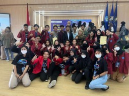 Gubernur Khofifah Apresiasi Siswa Jatim Borong Medali Bidang Innovative dan Enviromental Science di AISEEF IYSA