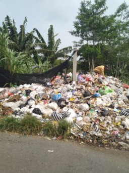 Bupati Kediri Gerojok Dana Rp 600 Juta untuk Pengelolaan Sampah