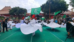 Gagas Tarian Sufi 2 KM, Bupati Muhdlor Sebut NU Memasuki Abad Ke 2
