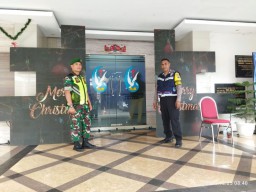 Pasca Natal dan Tahun Baru, TNI - Polri Sidoarjo Tetap Bersinergi Amankan Gereja