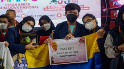 UNAIR Bawa Pulang Dua Medali dan Juara Favorite di PIMNAS