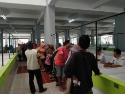 Disperindagkop Bojonegoro Mulai Undi Stand Penempatan Pedagang Lesehan di Pasar Wisata