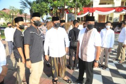 Polda Jatim Gelar Sholat Ied dan Salurkan Hewan Kurban