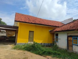 Baru Satu Tahun Diresmikan, Gedung Ruang Praktek SMKN 1 Sampang Terancan Ambruk