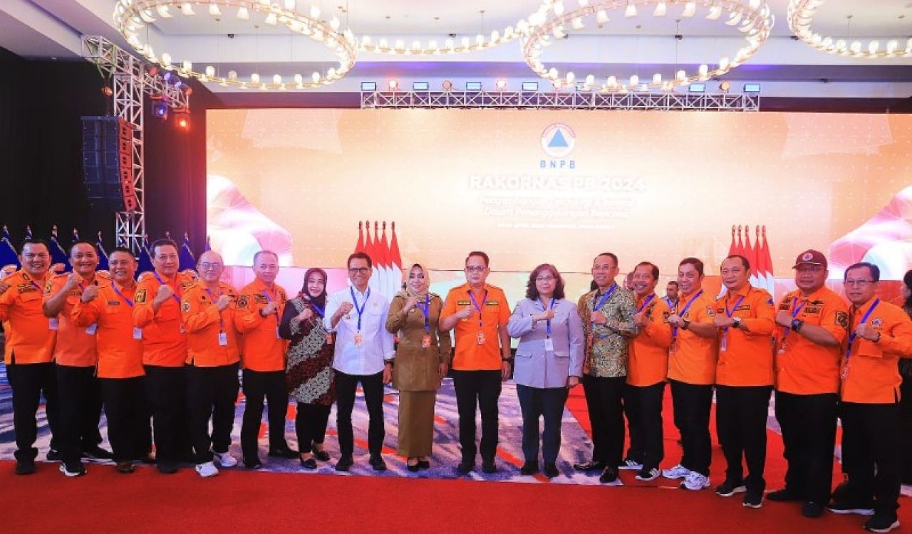 Pj Gubernur Adhy saat foto bersama. (Ist)