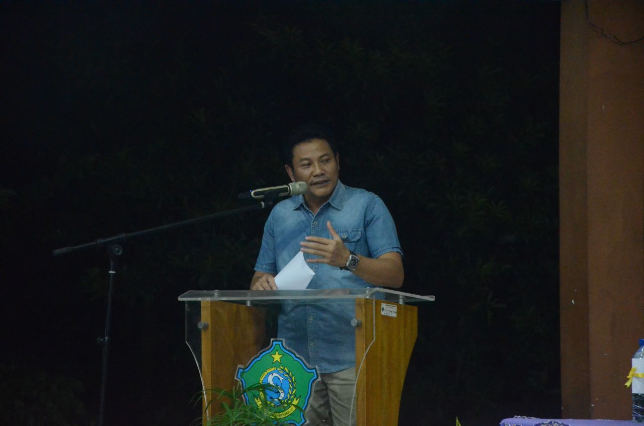 Plt Bupati Sidoarjo, Subandi menyampaikan sambutan pengukuhan BPD Sidoarjo di pendopo Kecamatan Wonoayu. (Ist)