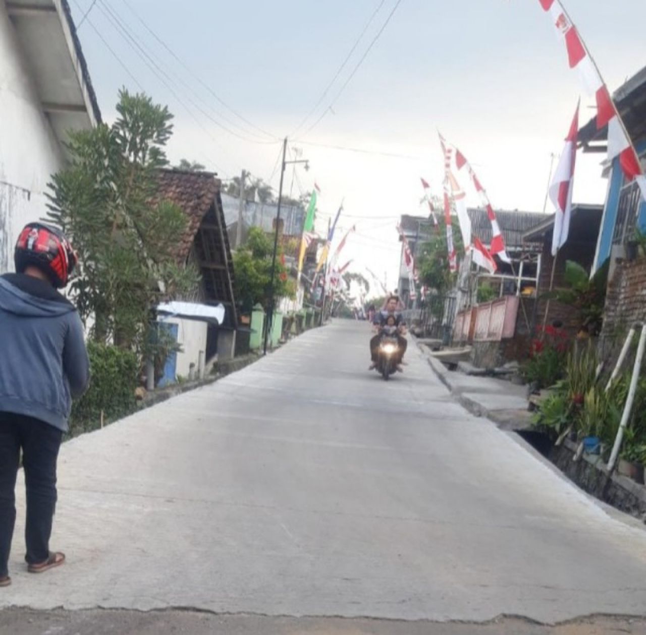 Jalan PenghuJalan Penghubung Toyomarto-Ketindan yang sudah dikerjakan DPUBM Kab Malang. (ist)bung Toyomarto-Ketindan yang sudah dikerjakan DPUBM Kab Malang