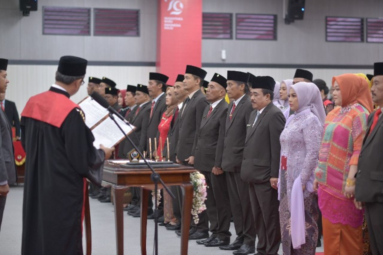 50 Anggota DPRD Kab Blitar Terpilih Periode 2024-2029 Diambil Sumpah Jabatan