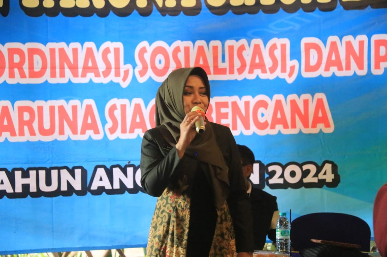 Bupati Ikfina saat menghadiri Pembinaan Tagana di PPKA Idreng Genitri Pacet. (ist)