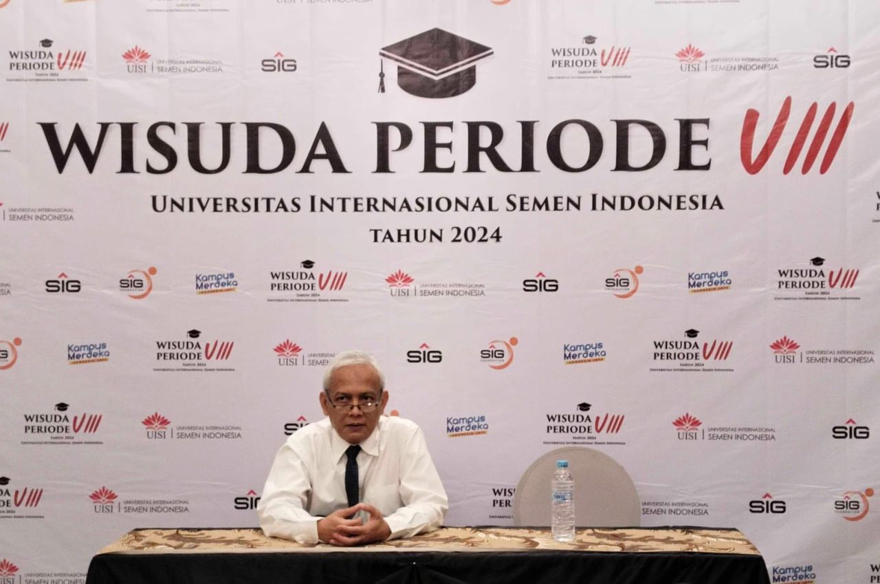 Rektor UISI Prof.Dr. Ing. Herman Sasongko. (ist)