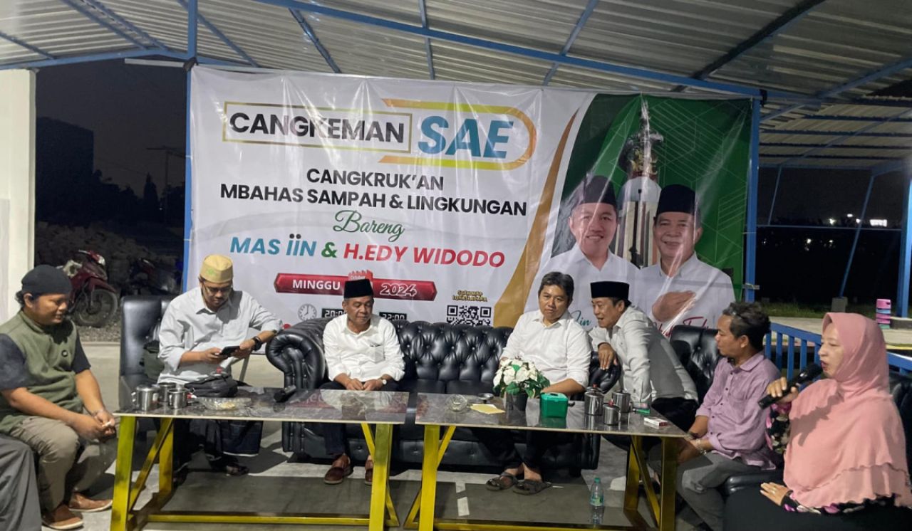 Cabup-Cawabup Sidoarjo Mas Iin-Abah Edy Serap Aspirasi Soal Penanganan Sampah Bersama Ratusan Warga