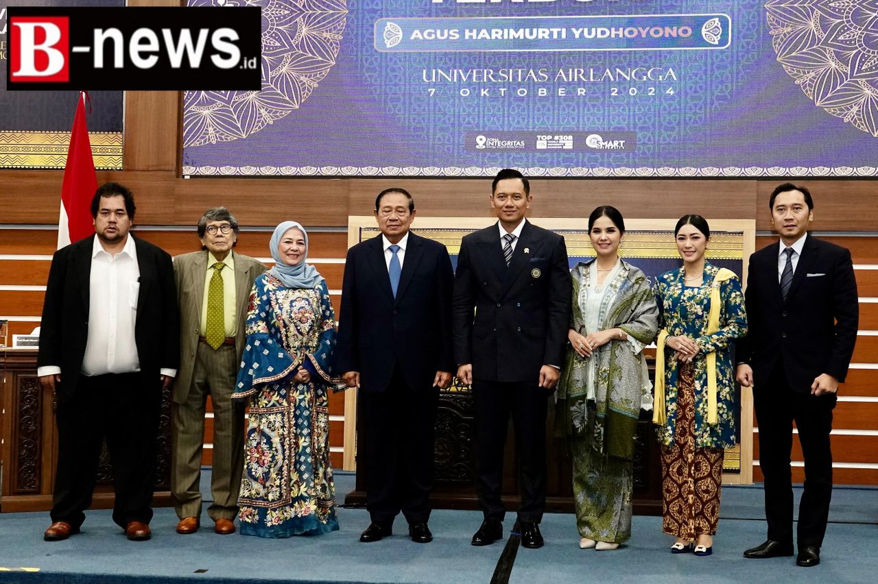 Penuh haru, Menteri AHY persembahkan gelar doktor untuk almarhumah ibu Ani Yudhoyono. (ist)