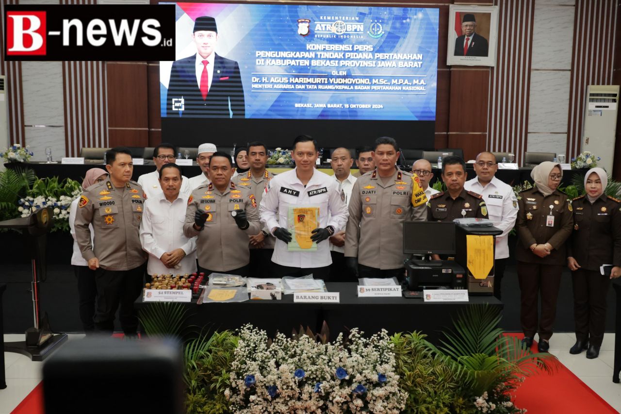Konfrensi Pers Menteri AHY "Gebuk Mafia Tanah" bersama Ketua Satgas Anti Mafia Tanah, Kakanwil ATR/BPN Jawa Barat, dan sejumlah pejabat Pimpinan Kepolisian dan Kejaksaan di Kabupaten Bekasi, Selasa (15/10/2024). (ist)