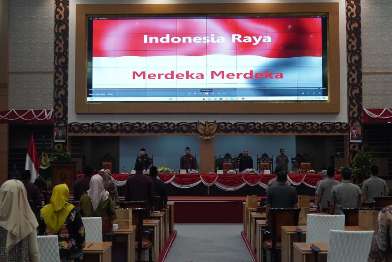 Rapat paripurna DPRD Kabupaten Mojokerto dalam rangka penyampaian pandangan umum fraksi-fraksi terhadap raperda tentang APBD TA. 2025. (ist)