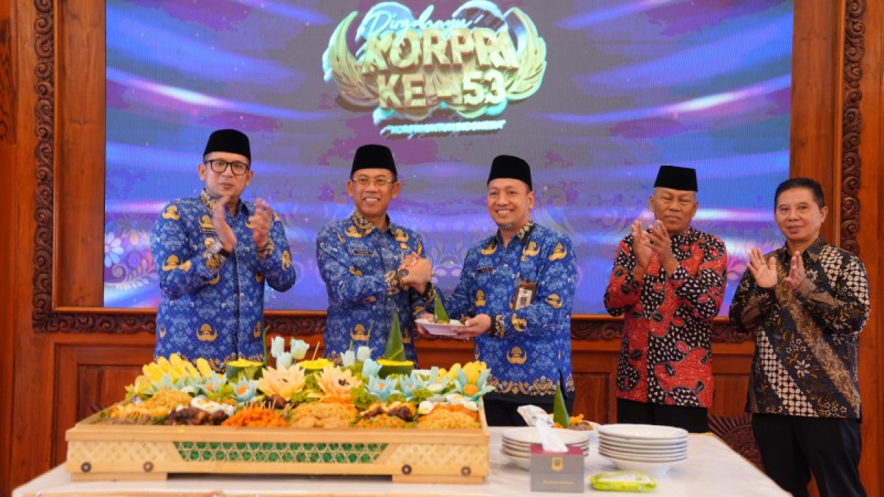 Peringati Hari KORPRI, Pemkot Mojokerto Gelar Makan Bersama Jukir dan Tim Gercep