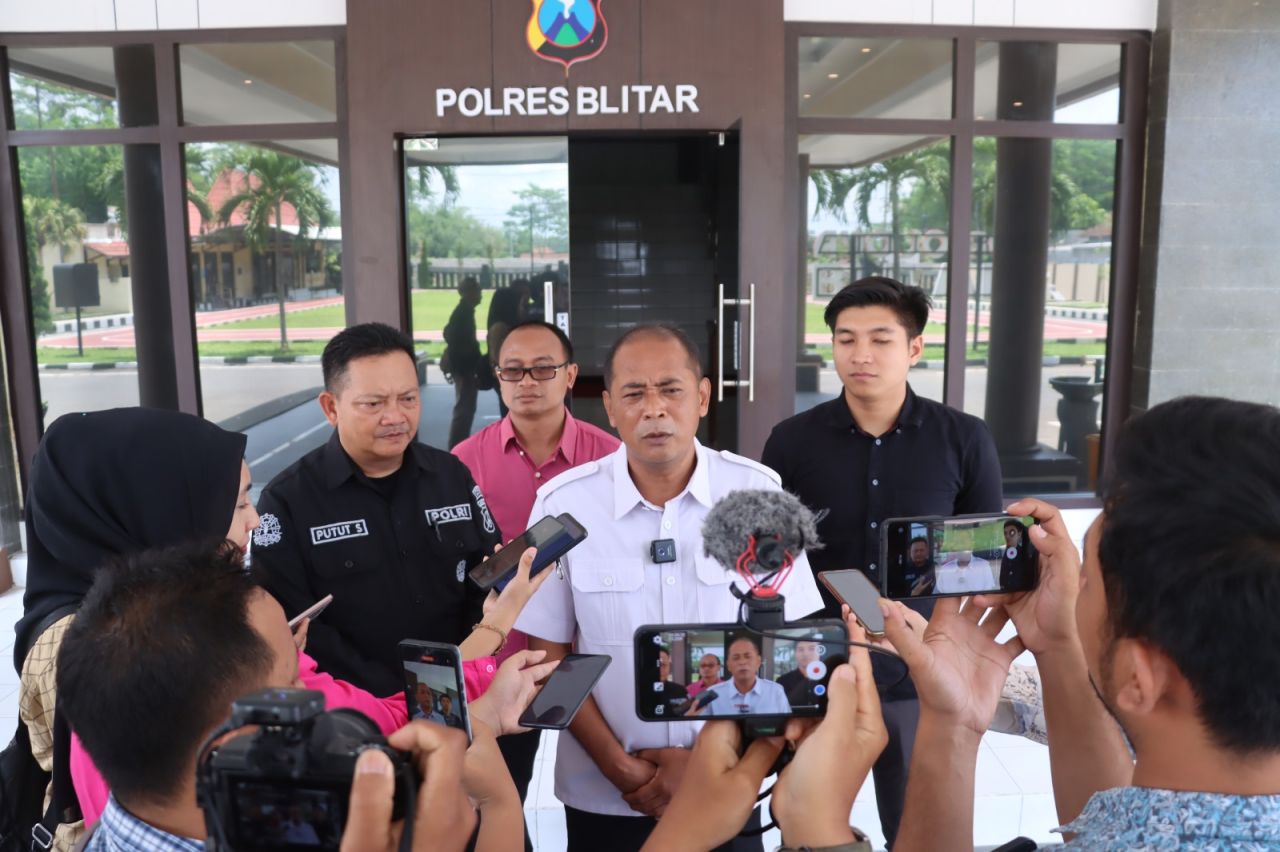 Kasatreskrim Polres Blitar beri keterangan Pers. (ist)