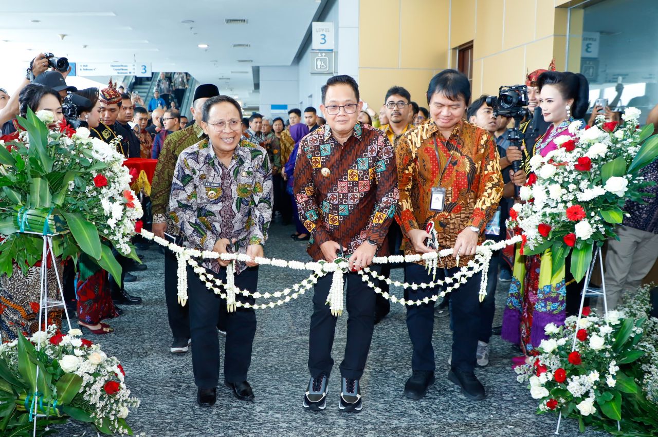 Pj Gubernur Adhy buka Pameran pelayanan publik. (Ist)