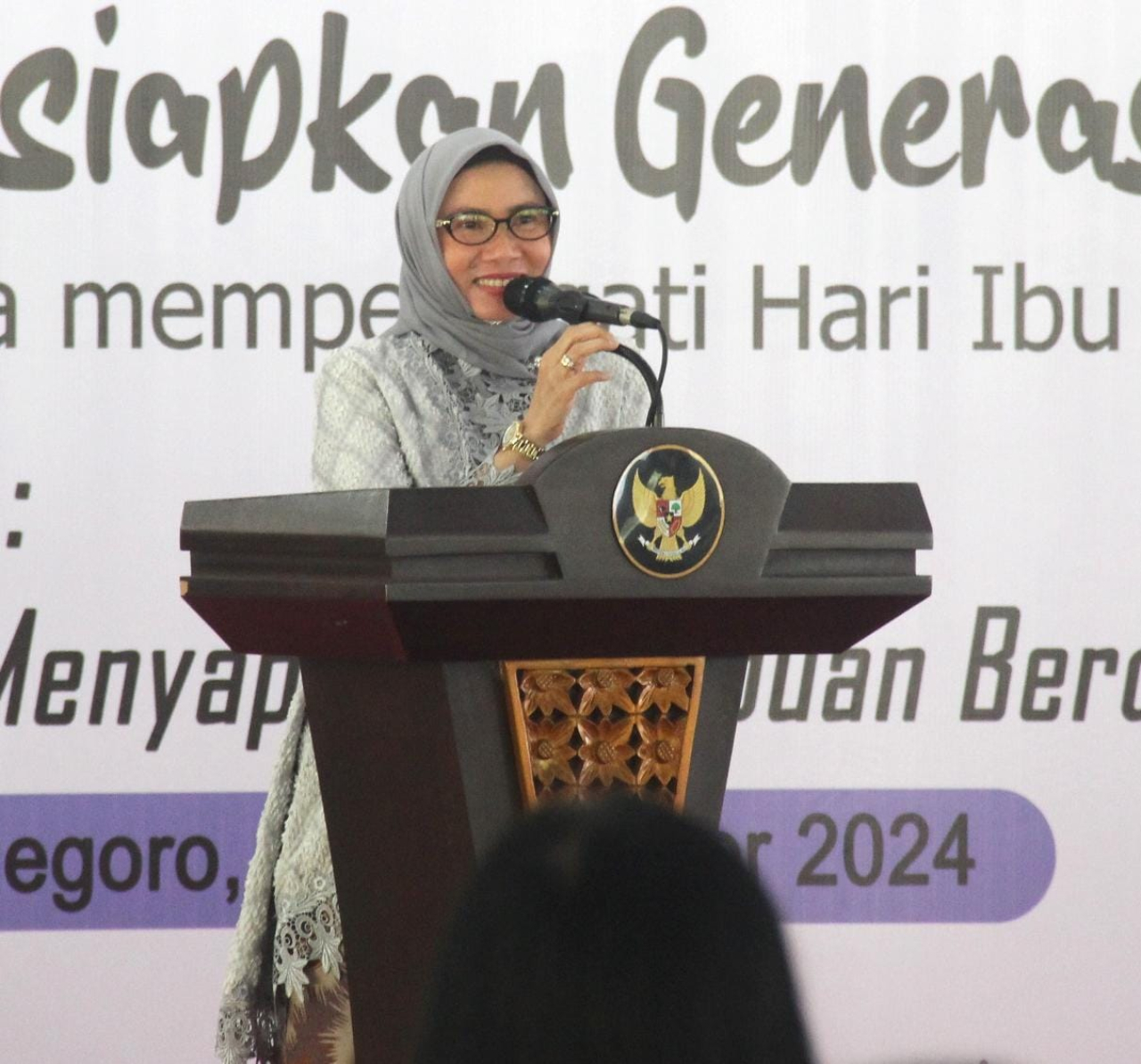 Ketua TP PKK Bojonegoro, Dian Adiyanti Adriyanto menyampaikan bahwa hari ini adalah hari spesial untuk ibu-ibu. (Ist)