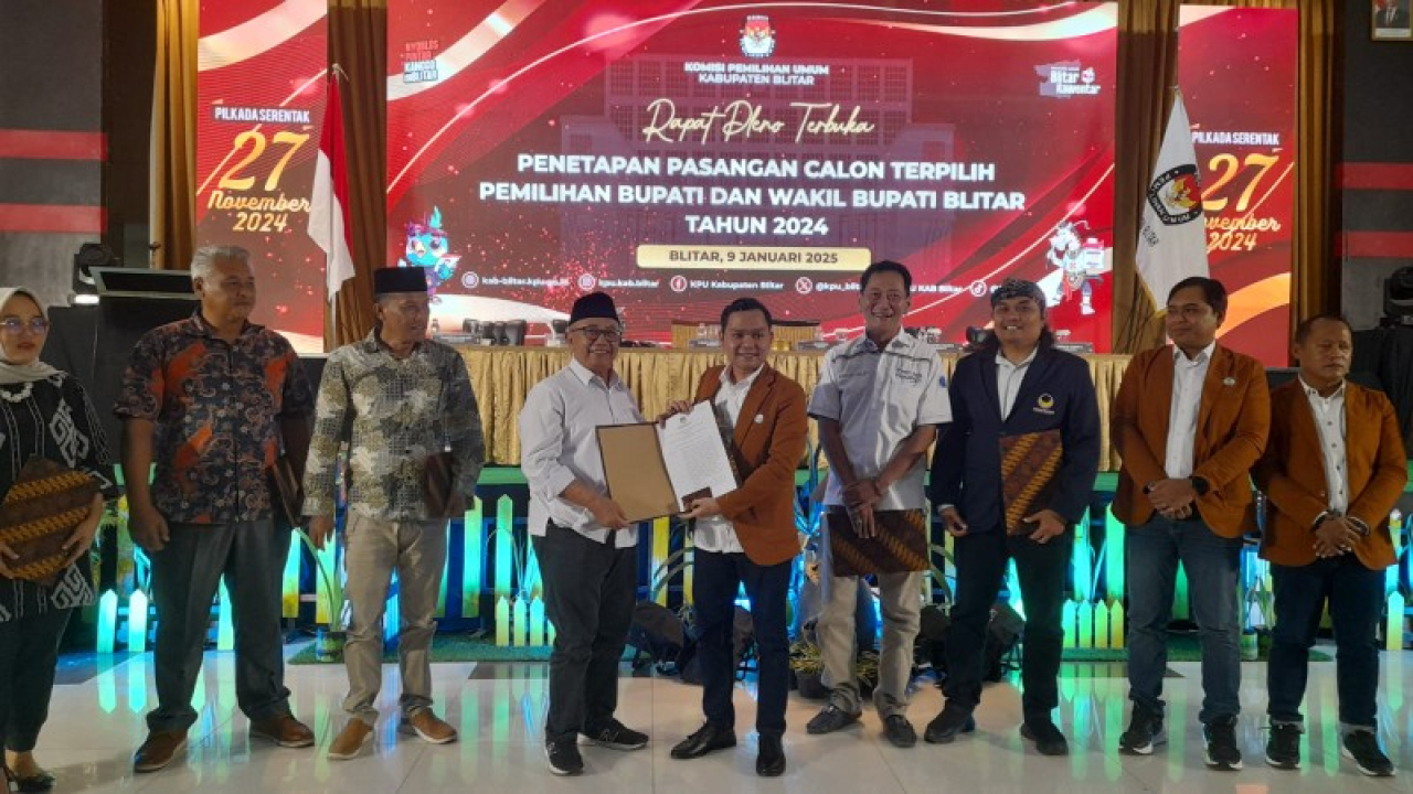 KPU Kabupaten Blitar Tetapkan Rijanto-Beky Sebagai Bupati dan Wakil Bupati Terpilih 2025-2030
