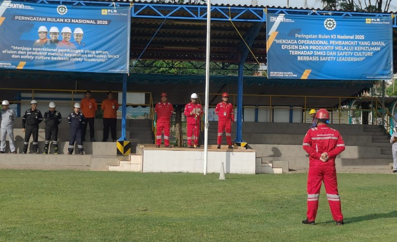 Suasana Apel Bulan K3 Nasional di lingkungan PT PLN UP Gresik. (ist)